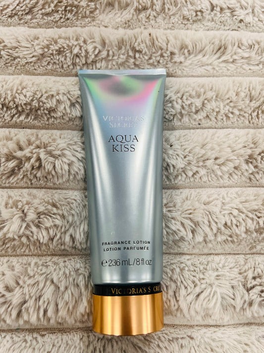 Aqua Kiss