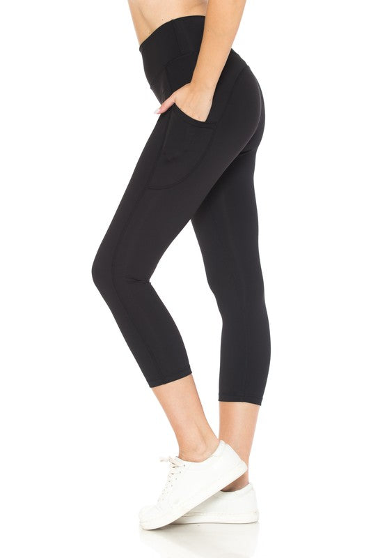 High Waist Black Capris